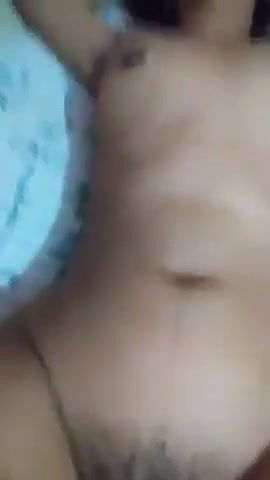 bengali girlfriend ke chut me pura land ghusa diya