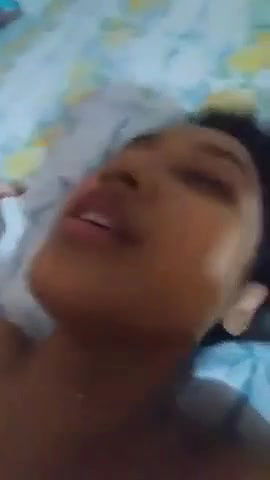 bengali girlfriend ke chut me pura land ghusa diya