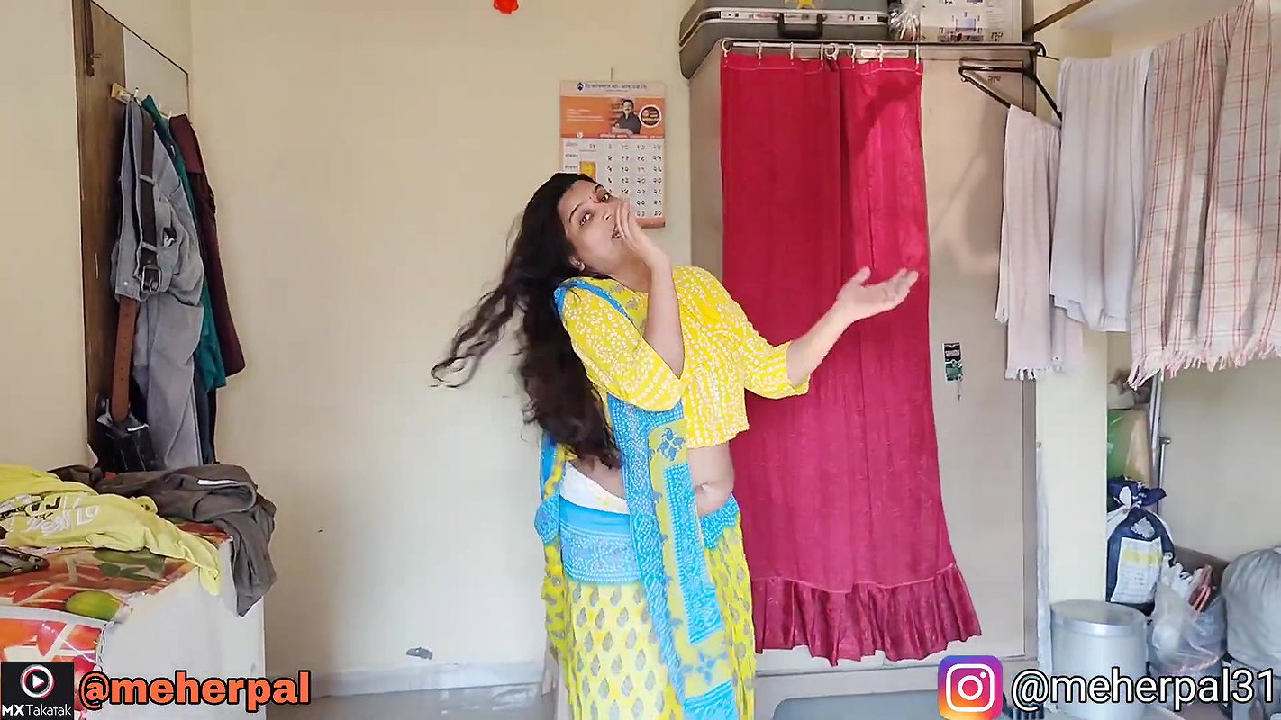 Navratri Aagai Ae Haaloo Yellow Dress Code