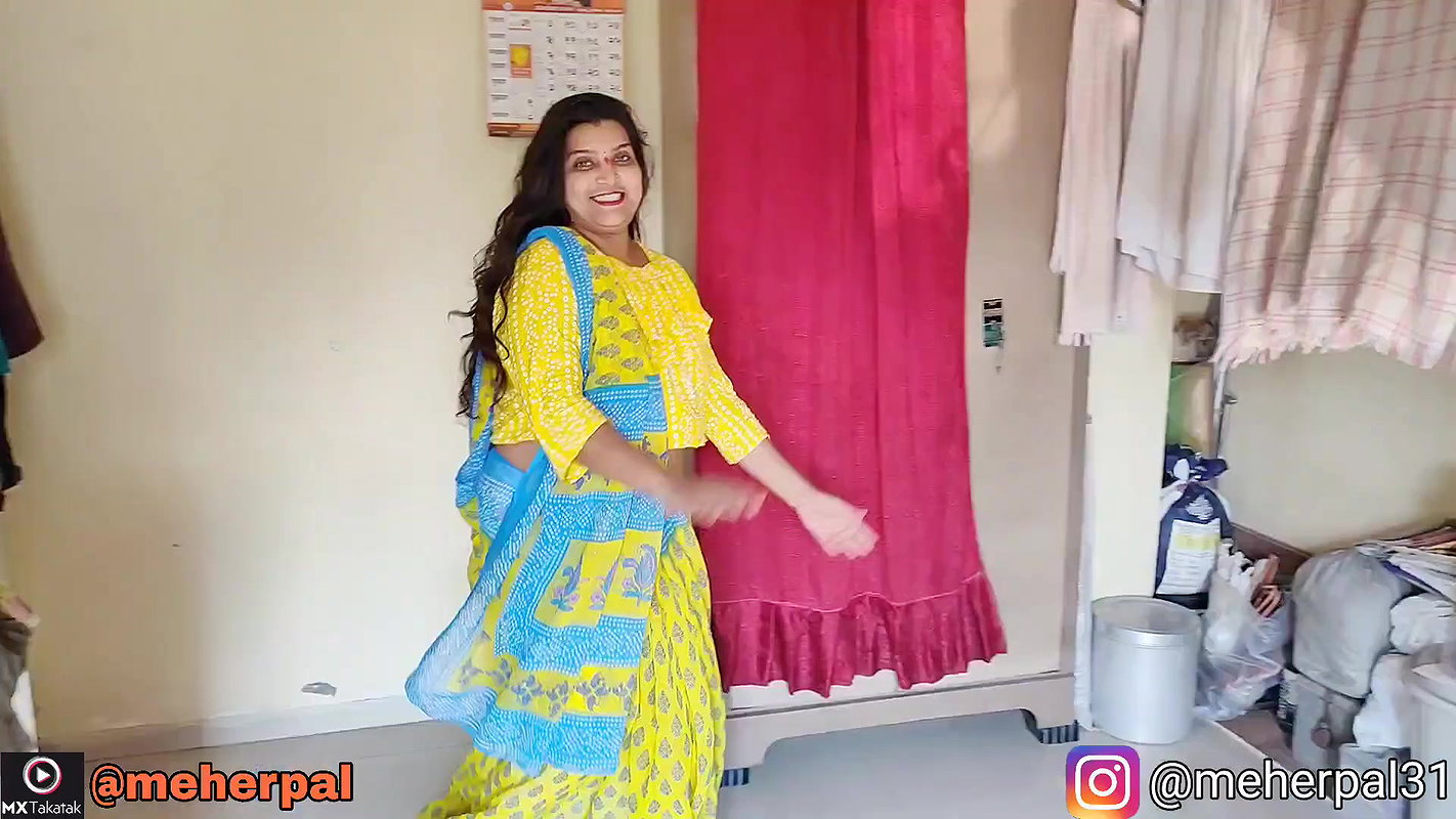 Navratri Aagai Ae Haaloo Yellow Dress Code