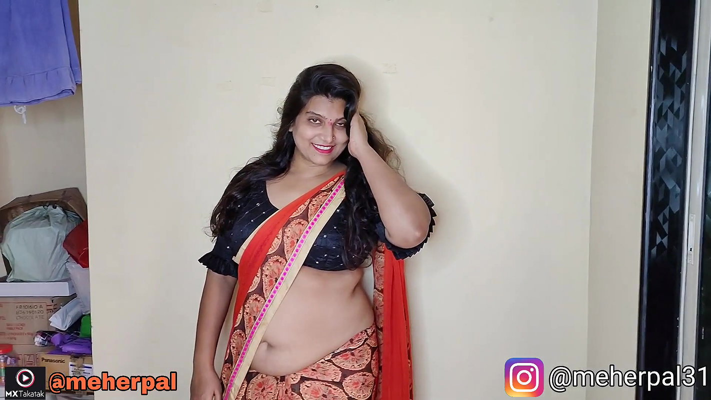 Navratri Day 4 Garba Expression