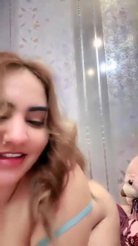 Paki Chubby Girl Live Show With Audio Part 1