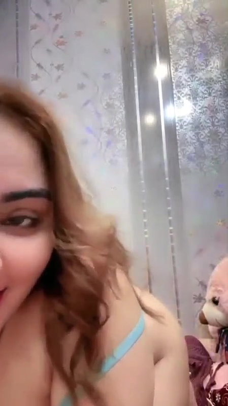Paki Chubby Girl Live Show With Audio Part 1