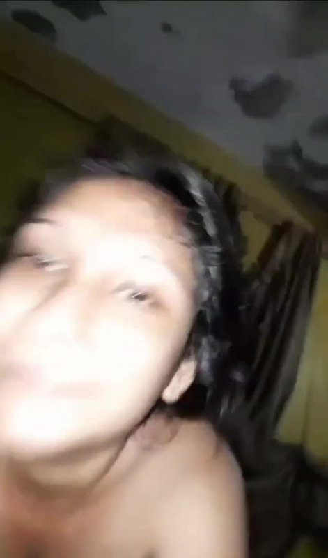 Srilankan virgin girl blowjob to boyfriend dick viral MMS