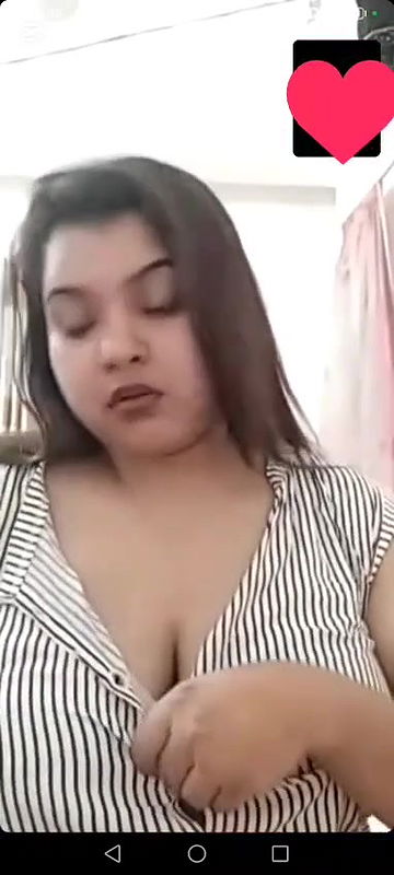chubby tanker maal huge boobs showing on video call