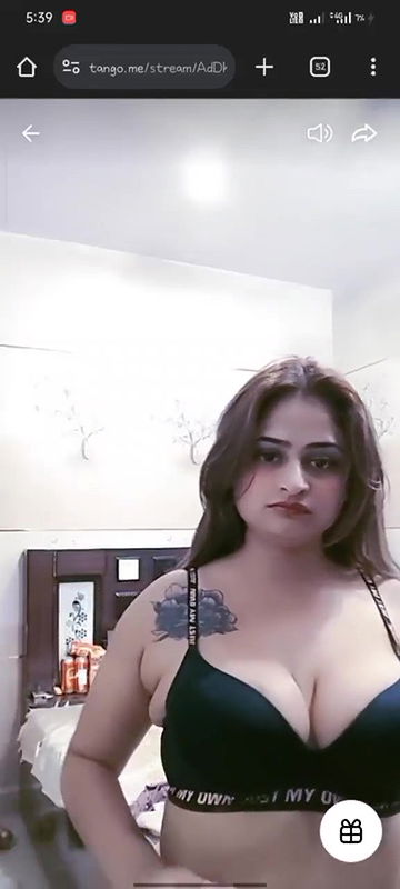 Tango big boobs girl