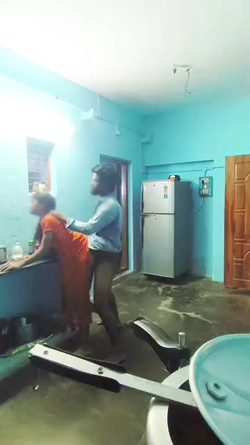 sali ko kitchen me lejakar pela