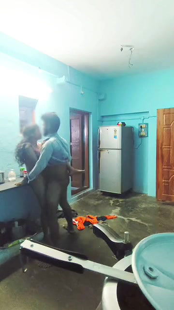 sali ko kitchen me lejakar pela