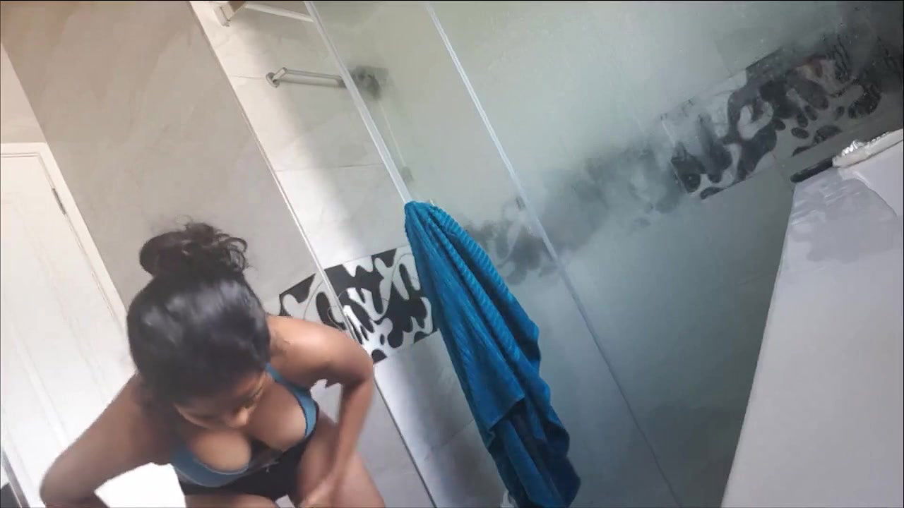 long bath mms desi girl