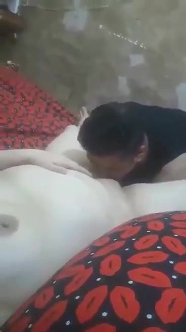 Desi Bhabhi Ki Choot Chatai