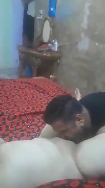 Desi Bhabhi Ki Choot Chatai