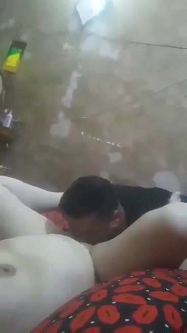 Desi Bhabhi Ki Choot Chatai