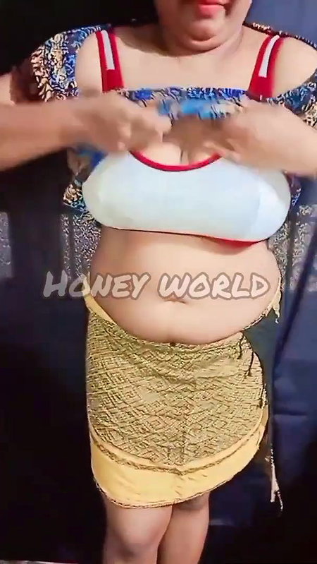 Stylish outfits for curvy women @honeeyworld