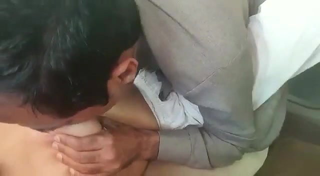 Paki Couple Enjoying In The Car