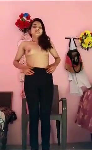 Sexy Desi girlfriend making her boyfriend happy by showing her sexy body