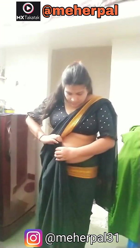 Ye Kaali Kaali Saree Tu Ru Ru
