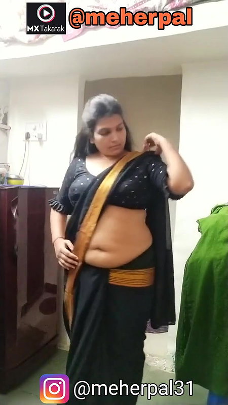 Ye Kaali Kaali Saree Tu Ru Ru