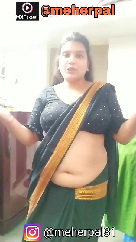Ye Kaali Kaali Saree Tu Ru Ru