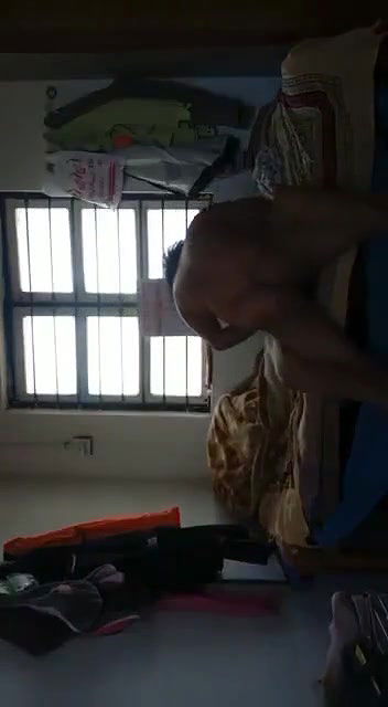 Desi girl fucking in home