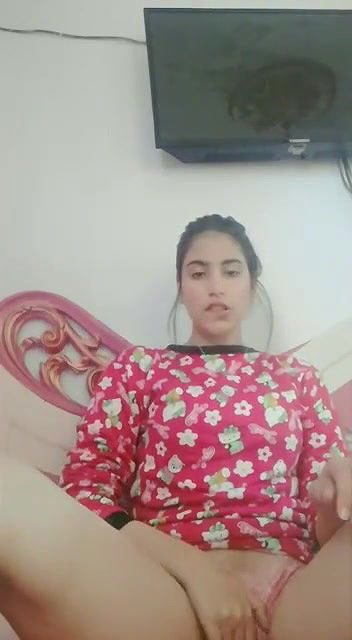 hot cutie masturbating