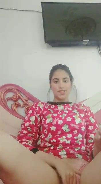 hot cutie masturbating