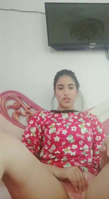 hot cutie masturbating