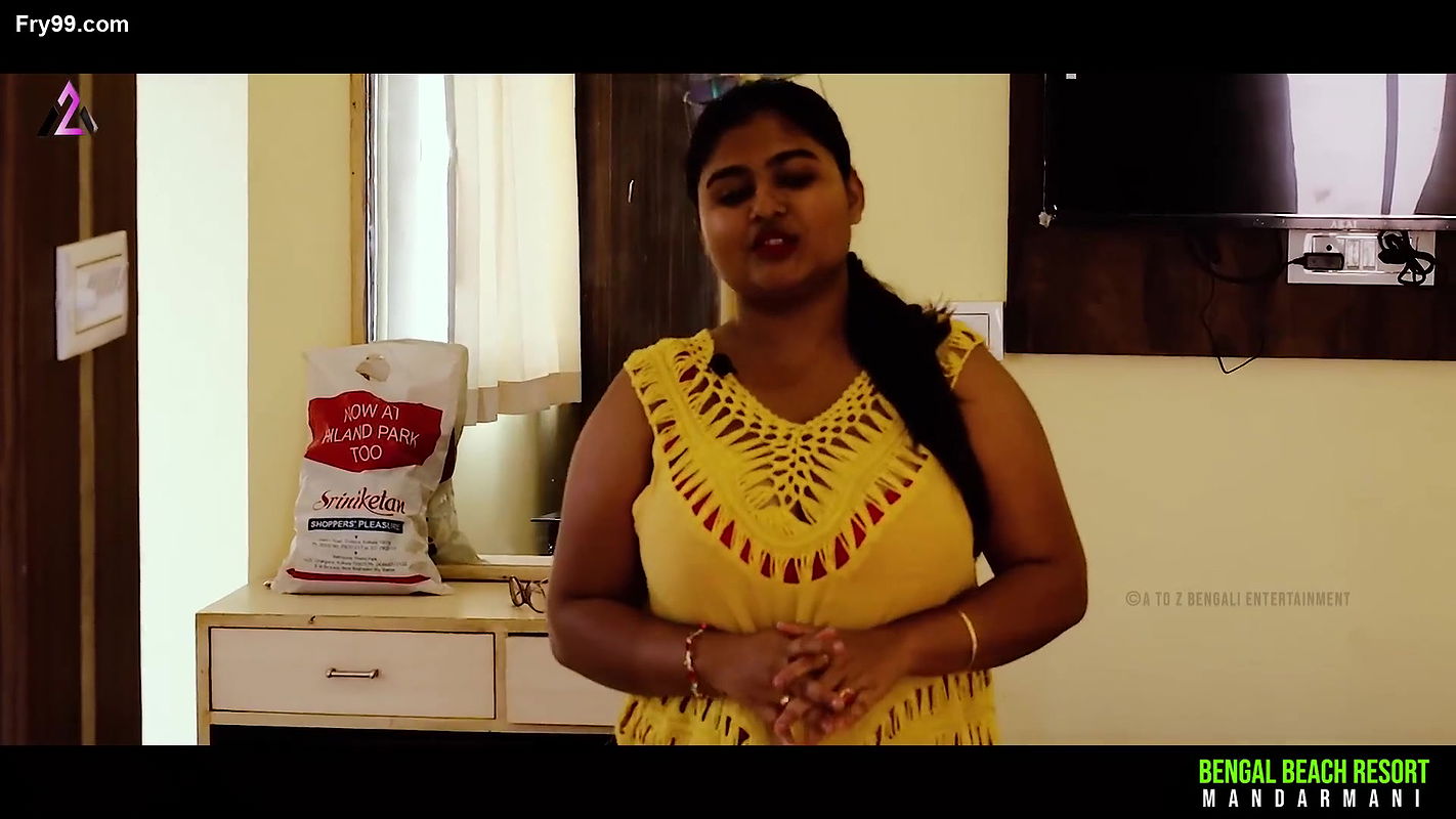 Booby Megha Das Ghosh Hanging Boobs Huge Cleavage Big Navel Show Photoshoot