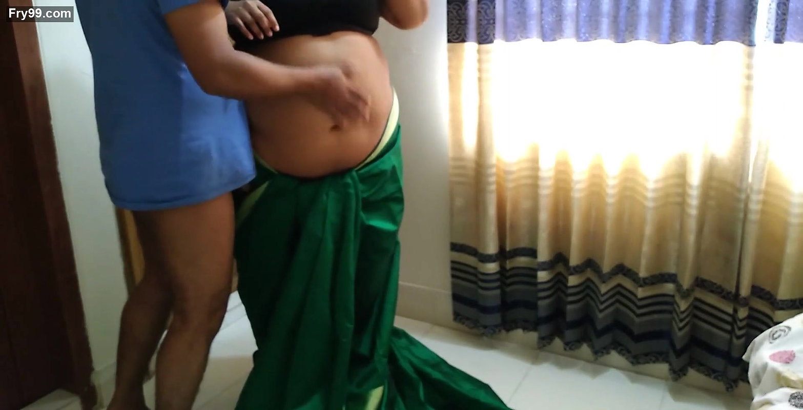 (Damad sexy saas ko khali room mein chodta hai) Son-in-law fucks lonely mother-in-law in empty room – Hindi Clear Audio