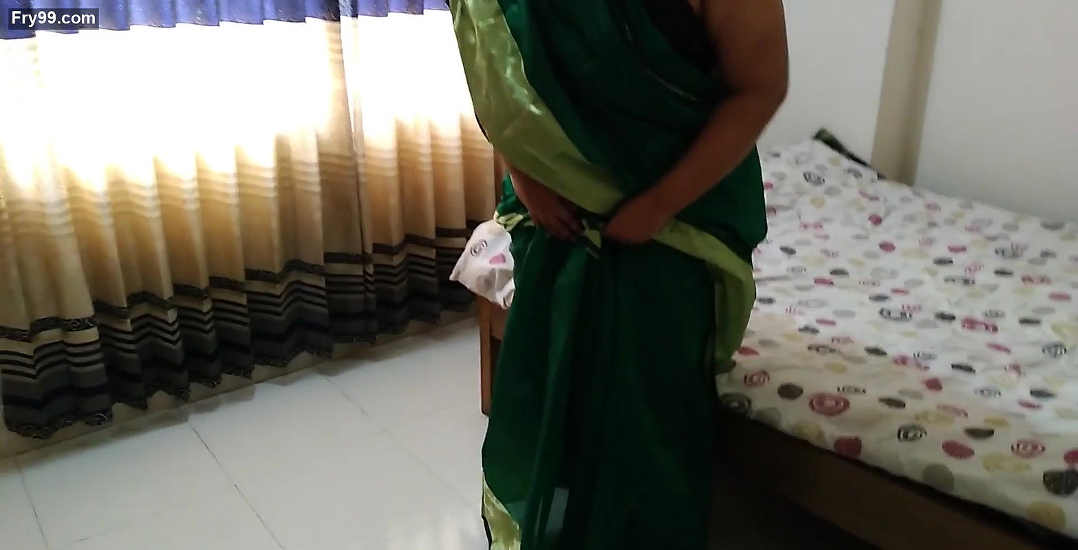 Damad dwara Desi sexy saas ki mast chudai (Indian village mother-in-law fucked by son-in-law) Huge cum Inside pussy