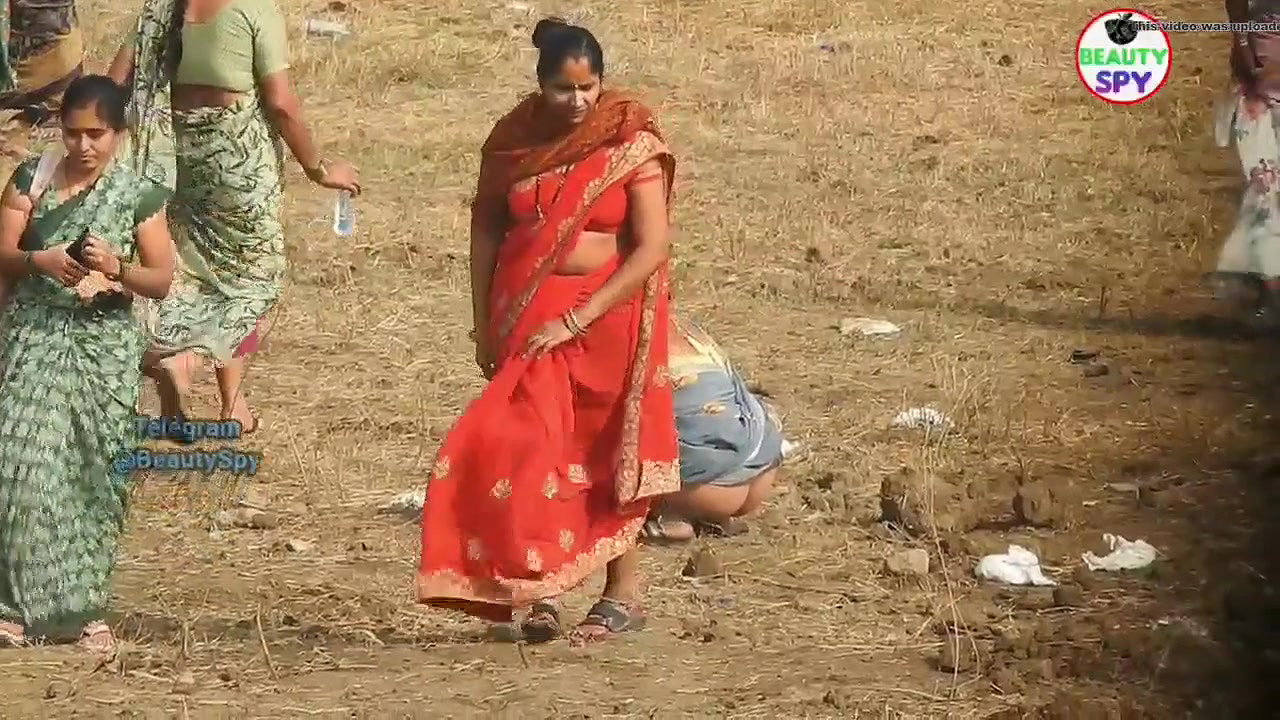 Beautiful ladys pissing outdoor ThisVid com ThisVid com