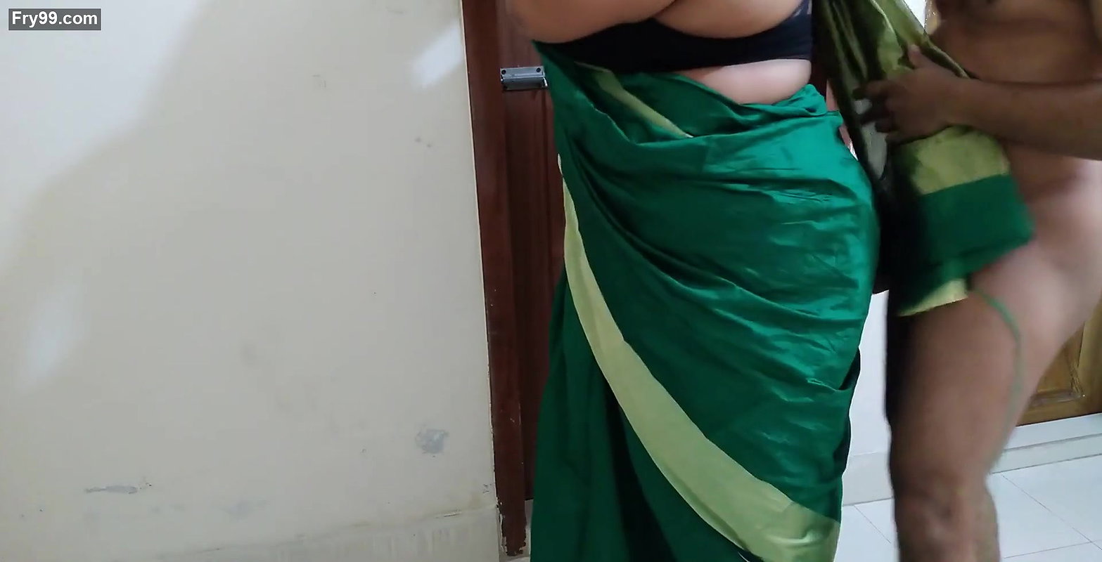 a Desi Sasu ma ki moti Gand Jabardasti Chudai apni Damad – Indian Sexy Big Boobs & Big Ass 55y old Priya anal fucked & cum