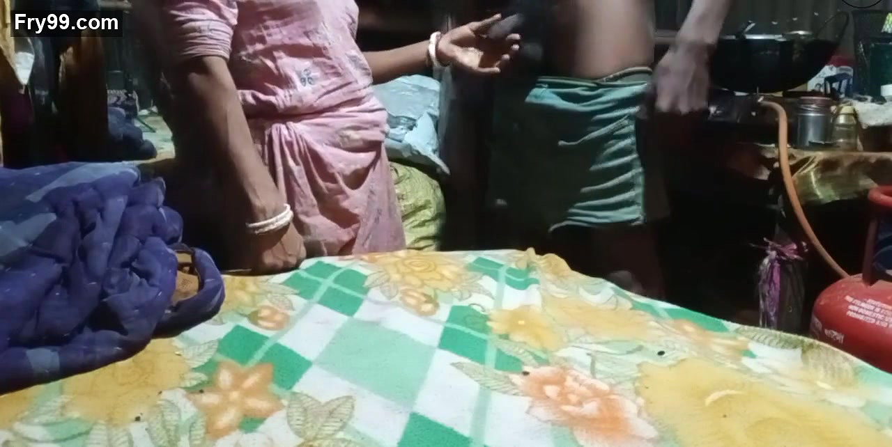 Evening mein sagi aunty ki chudai ki masti ke sath doggy style mein