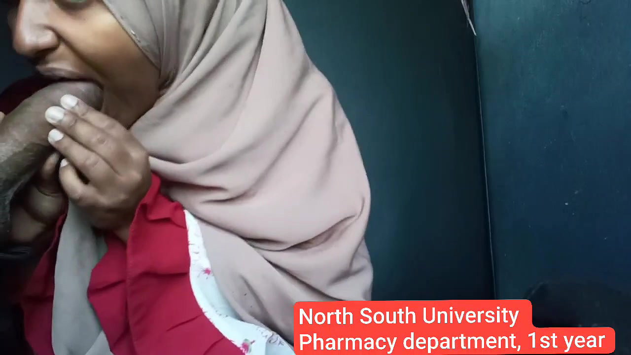 Young Student Giving BJ and Fucking