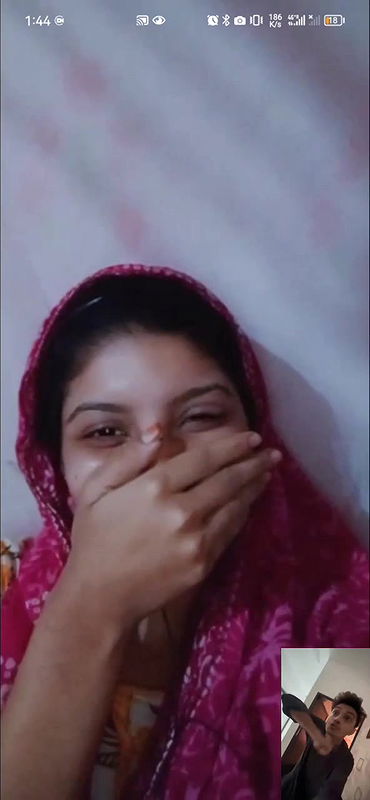 cute Rajasthani GF showing nude boobs to boyfriend