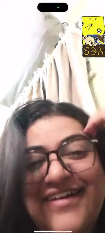 Pakistani Babe Boobs Showing in VC Wid BF 2