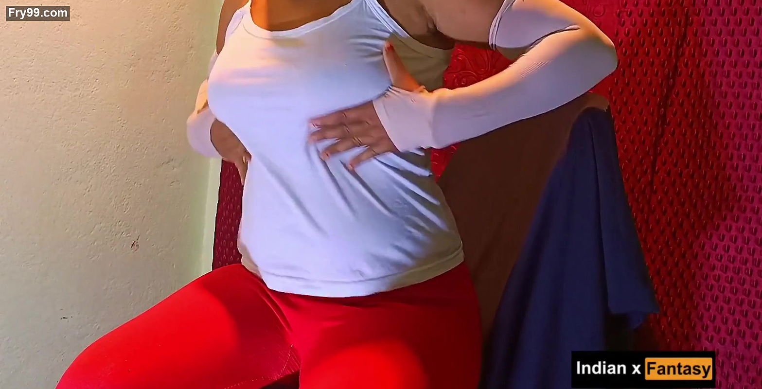 a  Horny Desi girlfriend ki hard desi chudai.sexy Desi homemade couple