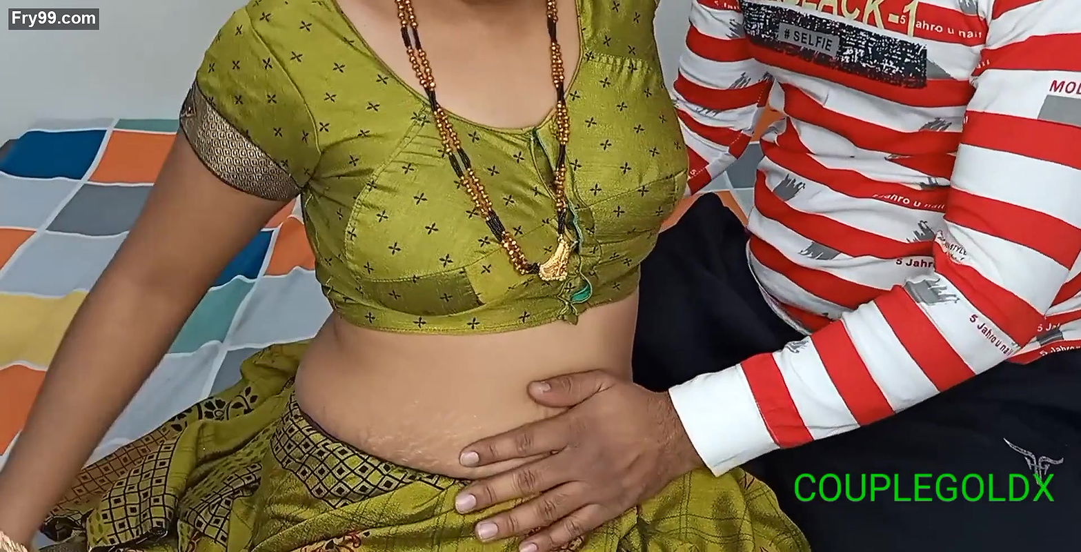 Kamal gand marva te samay jor se pada hai