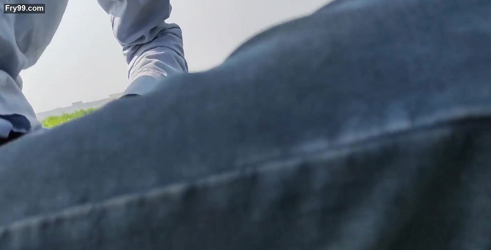 Khet men akele baith kar muth marte huye big indian cock