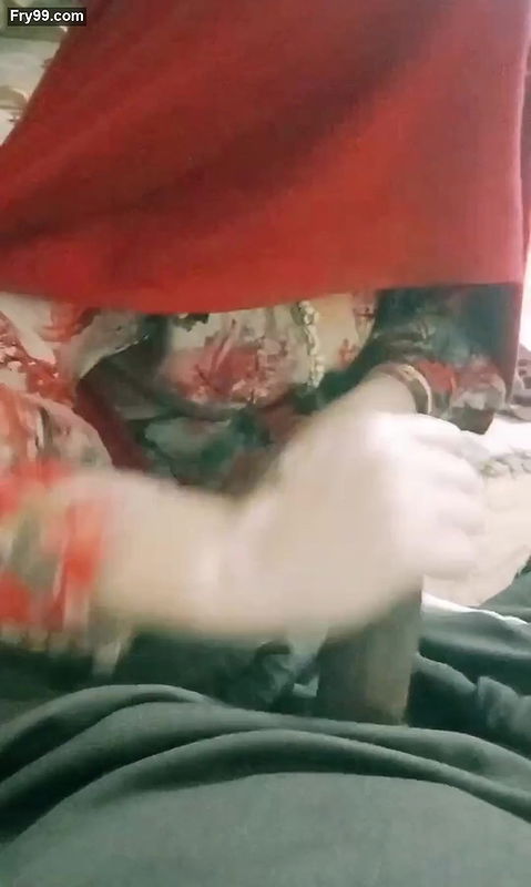 Maid drink cum, she’s husband catch,share with me and stranger