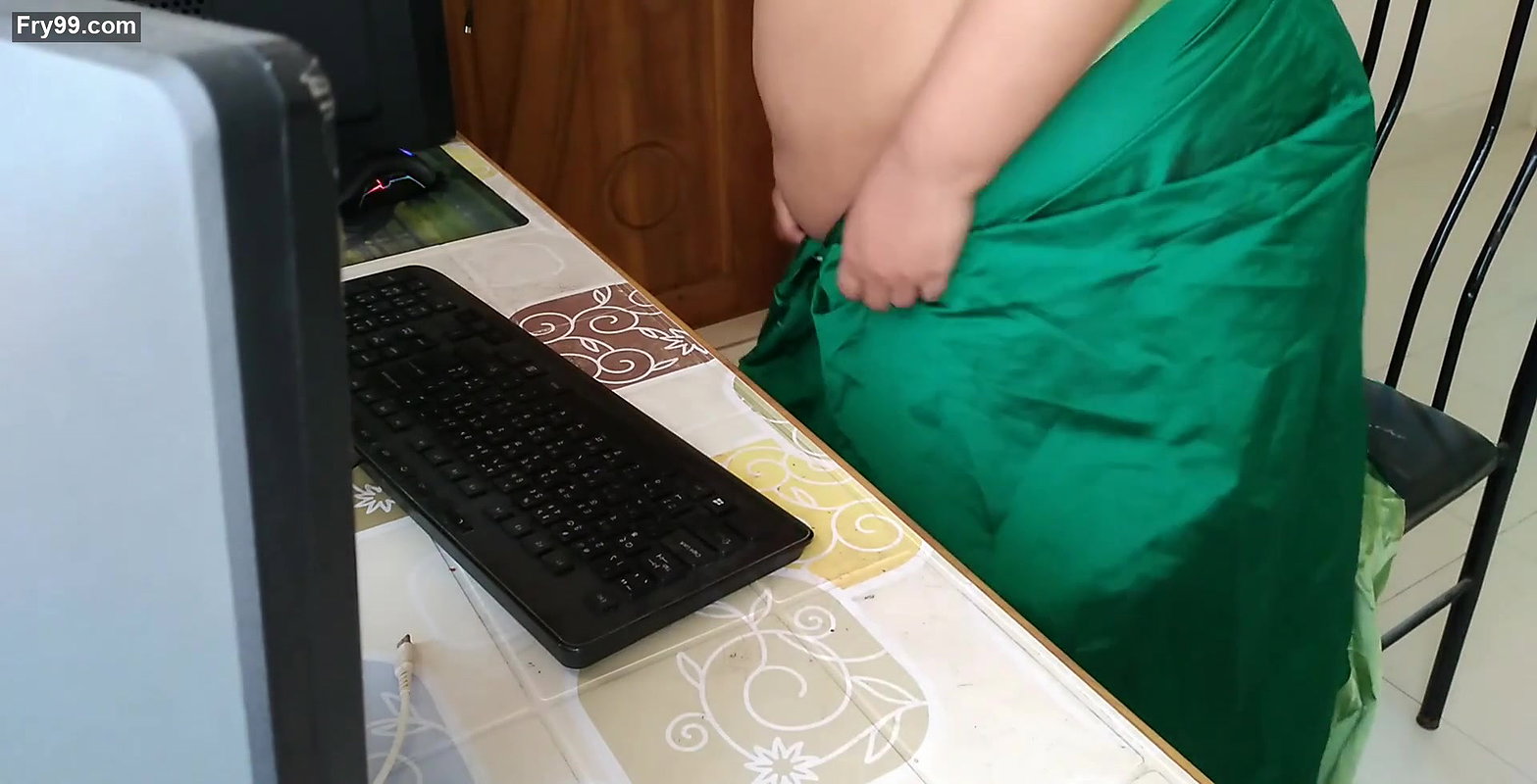 Rahul Big Tits Tina mam ko mast choda (Indian Office Secretary fucks sexy busty boss on chair while working on computer)