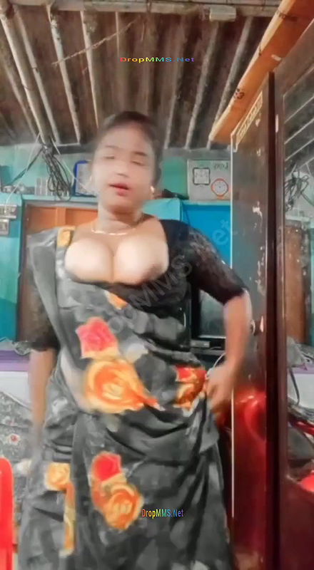 0 tamil horny aunty nude dance 2