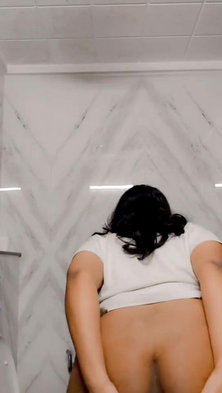 11 tamil busty slut girlfriend leaked nudes04