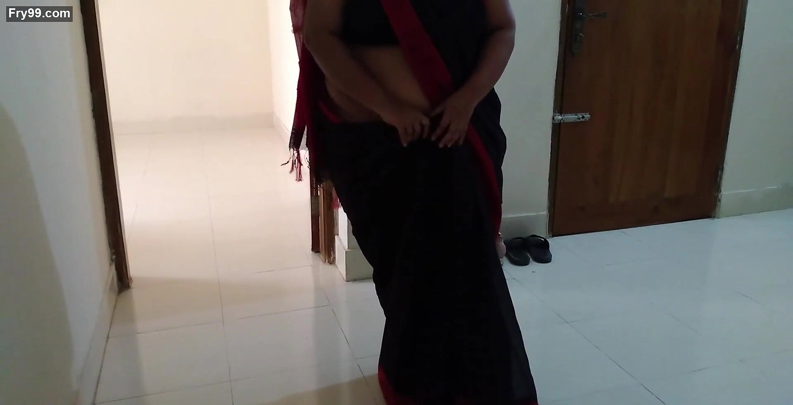 StepSon Fucking While Wearing Saree Tamil Hot Aunty For Valentine 2023 – Big Ass Destroy And Valentine Day Celebration