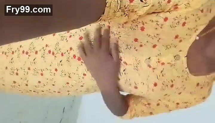 Swetha tamil wife dress change