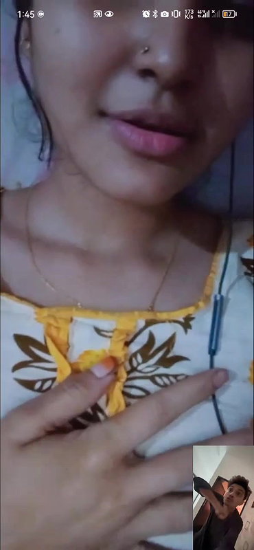 lovers videocall showing