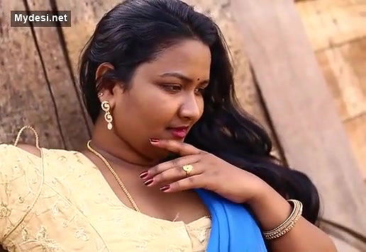 Bhabhiji Horny looks