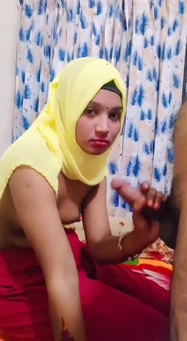 bengali girlfriend sucking cock