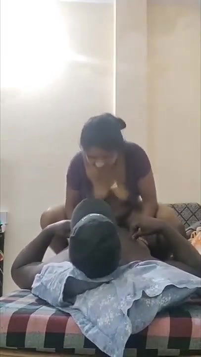 desi aunty kala land se chudwaya