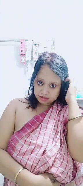 Desi Boudi K Barey Barey Mummay 1