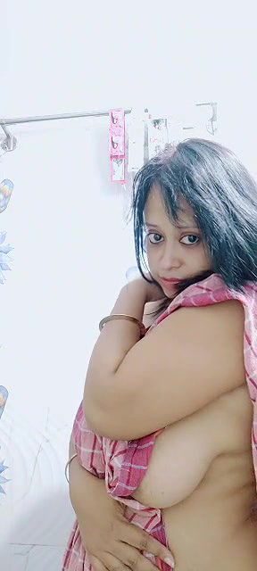 Desi Boudi K Barey Barey Mummay 1